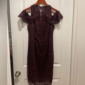 COLD SHOULDER LACE SHEATH MAROON DRESS